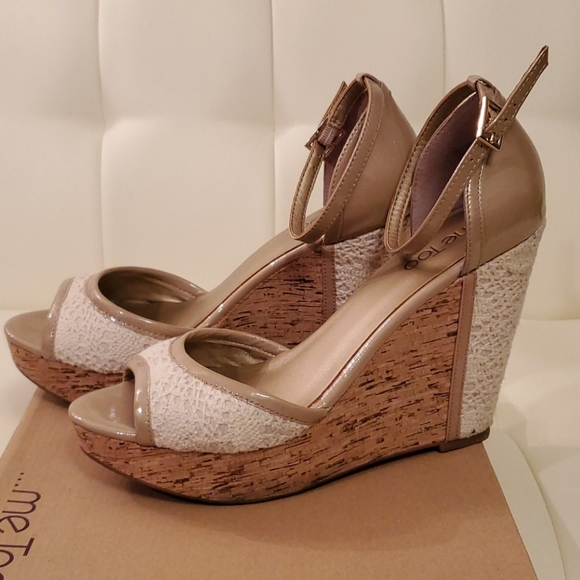 ...me Too nude wedges - Picture 6 of 8